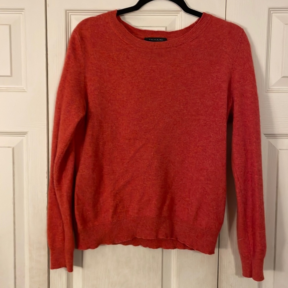 Ladies crew neck cashmere sweater